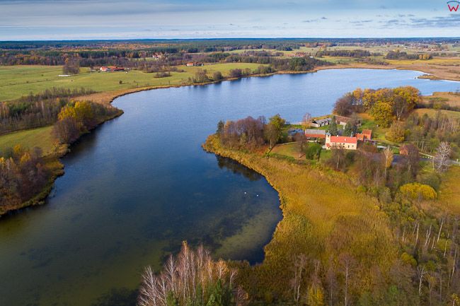 Mazurski Park Krajobrazowy, okolica Wojnowa z jeziorem Dus. EU, pl, warm-maz. Lotnicze